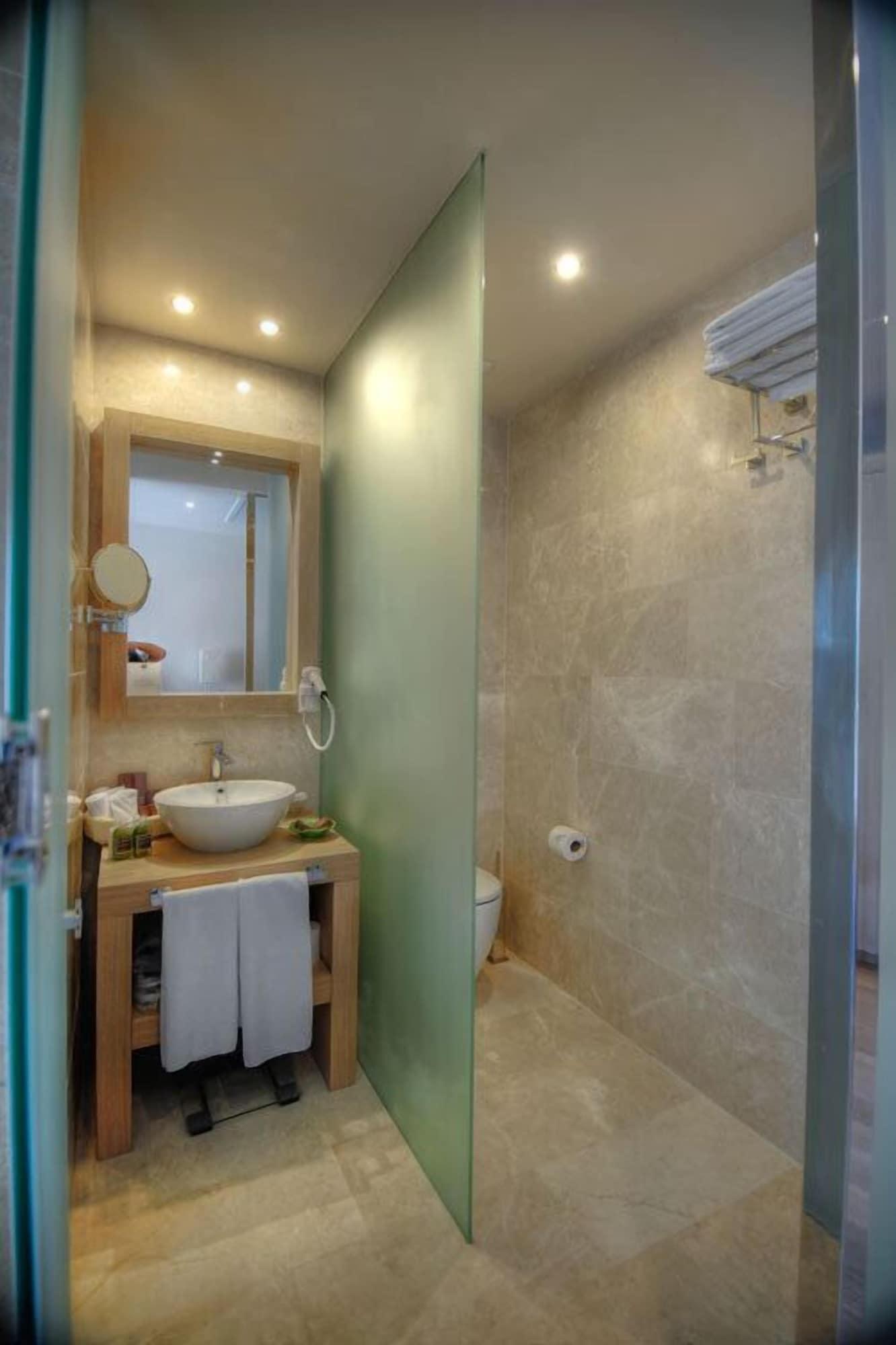 Lvzz Hotel Bodrum Esterno foto